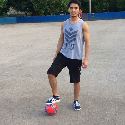  ,   Zokir, 30 ,   ,   , c 