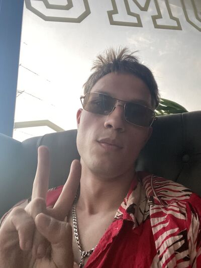  ,   Kirill, 19 ,   