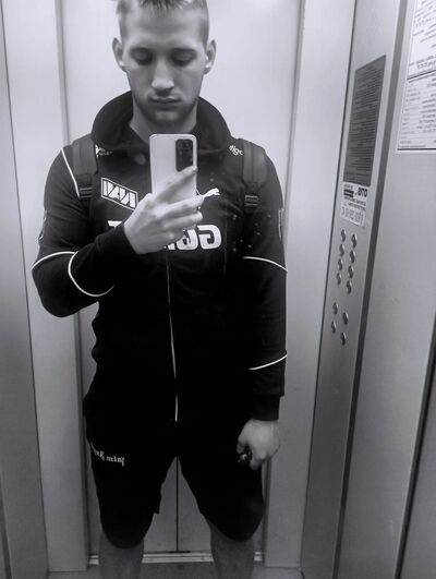  ,   Ivan, 21 ,   ,   
