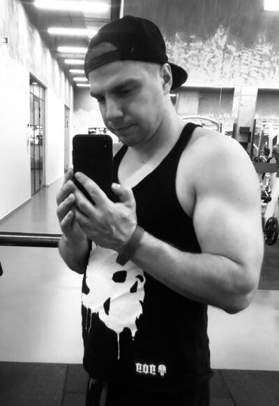  ,   Igor, 36 ,   ,   