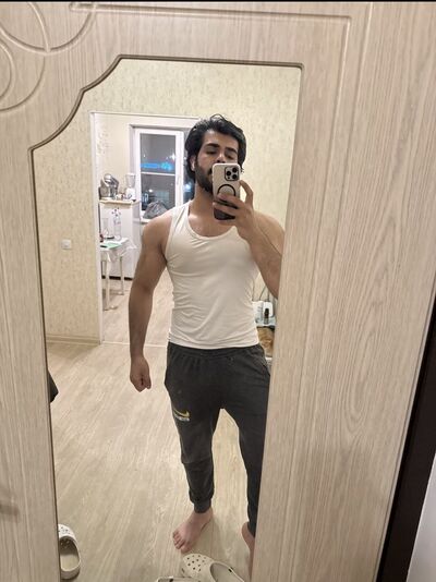  ,   Hadi, 25 ,   ,   