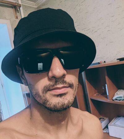  ,   Alex, 30 ,   ,   