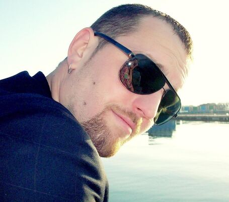  ,   Daniil, 37 ,   c 