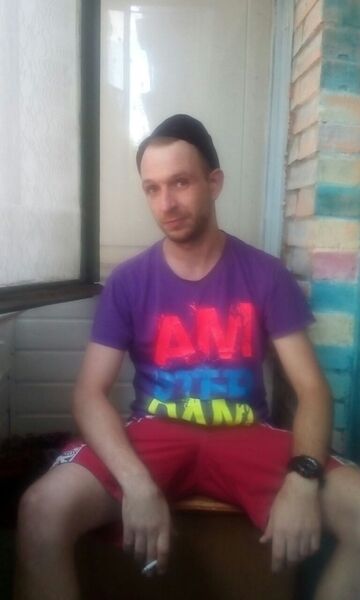  ,   Venom, 42 ,   ,   , c 