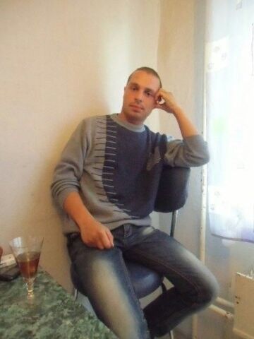  ,   Viktor, 33 ,   ,   , c 