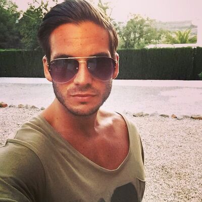  -,   Petrov, 28 ,   ,   , c 