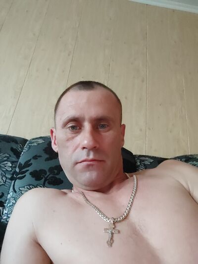  ,   Kosta, 38 ,   c 