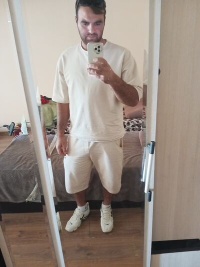  ,   Anzor, 27 ,   ,   