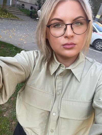  ,   Elena, 40 ,   ,   , c , 