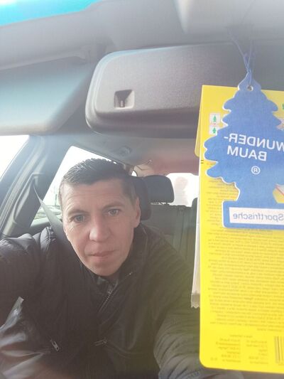  ,   Denis, 42 ,   ,   , c 