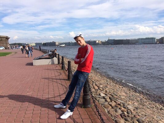  ,   Ilja, 29 ,   