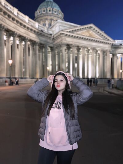  -,   Gunel, 24 ,     , c 