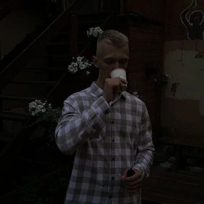  ,   Vlad, 24 ,   ,   