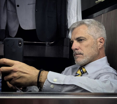  Amay,   Rolando, 60 ,   ,   