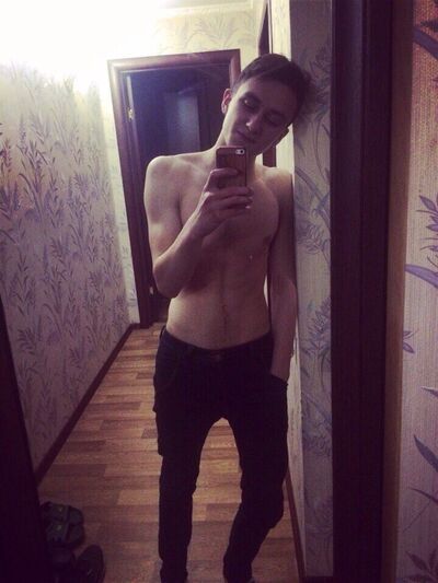  -,   Dinat, 28 ,   