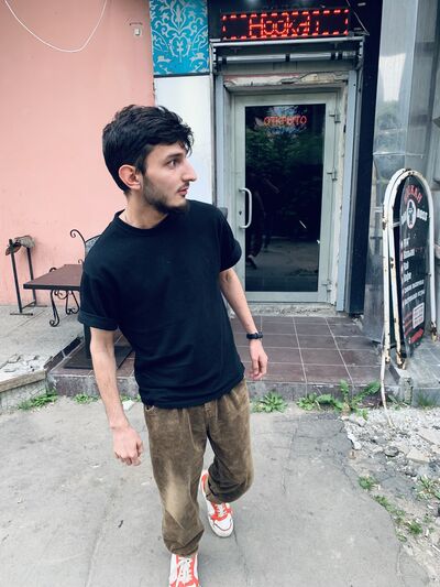 ,   Komron, 25 ,   ,   