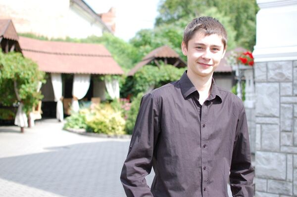  ,   Dima, 30 ,   