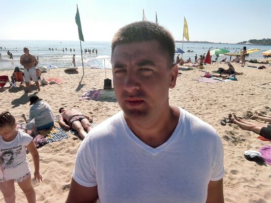  ,   Artur, 41 ,   ,   , c 