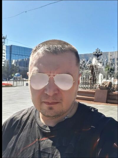  ,   Evgenii, 47 ,   c 