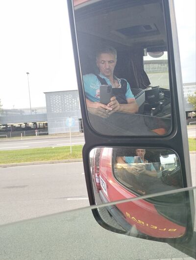  ,   Vik, 52 ,   ,   