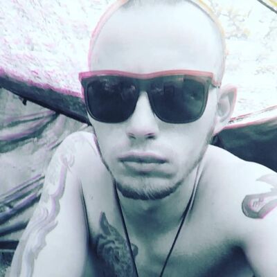  ,   Ruslan, 32 ,   ,   