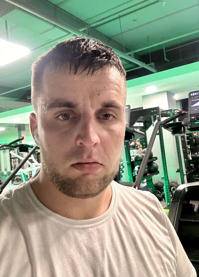  Frankfurt am Main,   Ivan, 25 ,   ,   , c , 