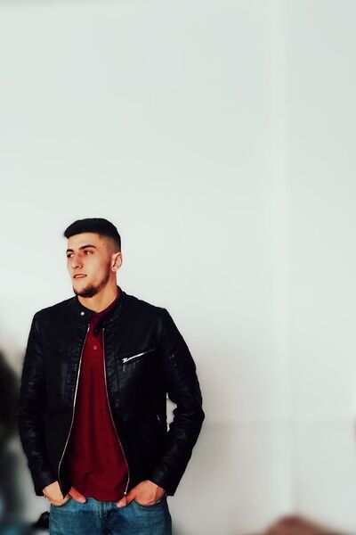  ,   Alex, 27 ,   ,   