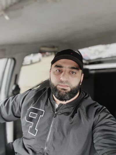  ,   Maga, 32 ,   ,   
