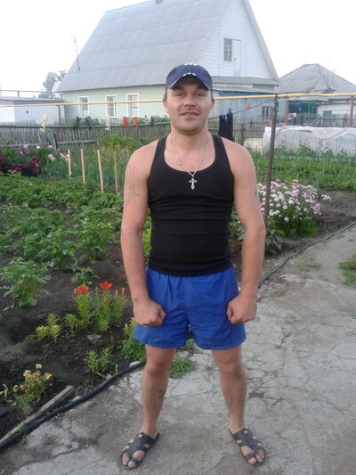  ,   Viktor, 38 ,  