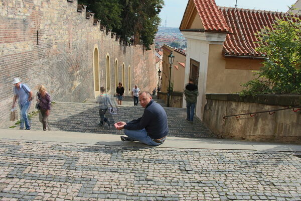  ,   Vlad, 47 ,   