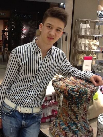  ,   Timur, 29 ,   ,   , c 