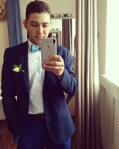  ,   Dmitry, 32 ,   ,   