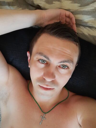  ,   Viktor, 38 ,   ,   