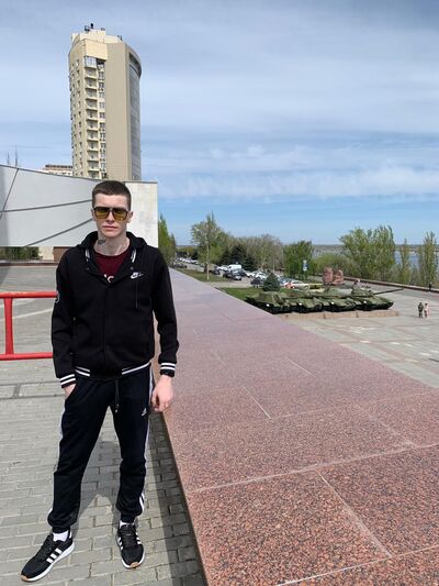  ,   Viktor, 25 ,   ,   , 