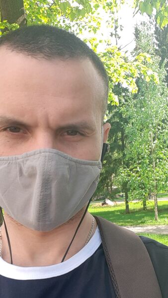  ,   Artur, 37 ,   ,   , c 