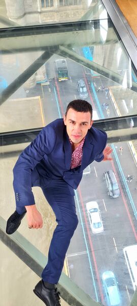  Charenton-le-Pont,   Rostyslav, 30 ,   ,   