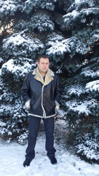  ,   Viktor, 47 ,   
