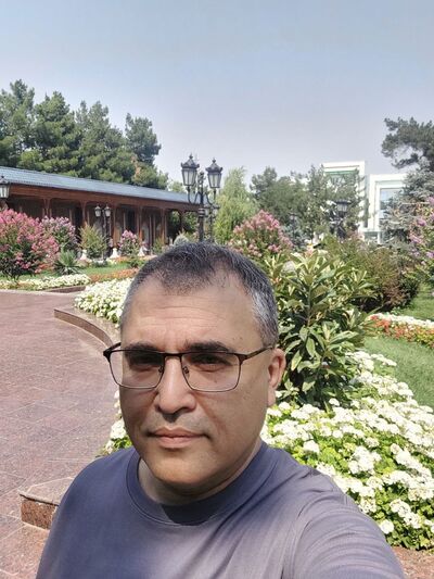  ,   Vadim, 43 ,   ,   