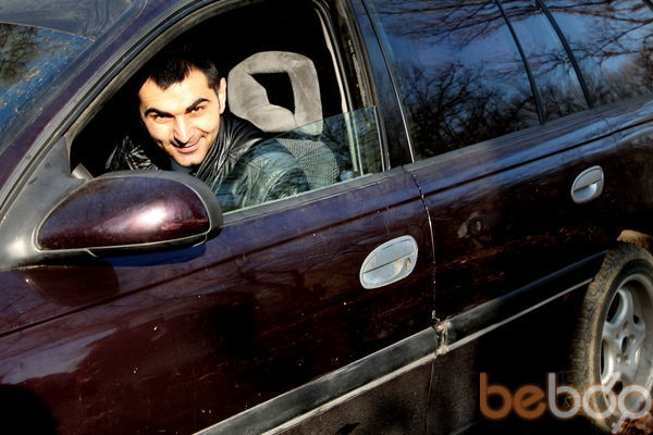  ,   Alex, 39 ,   