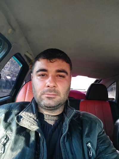   ,   Sadiq, 42 ,   ,   , c 