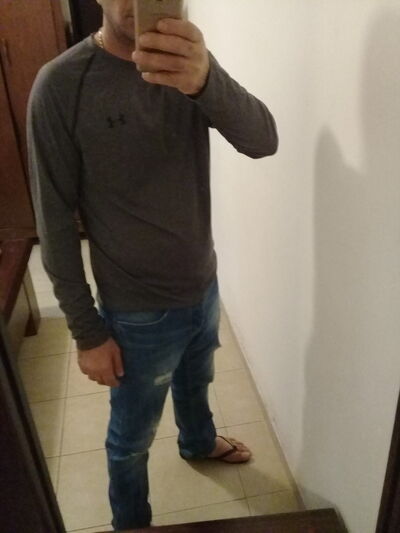  Ramat HaSharon,   Rom, 42 ,   