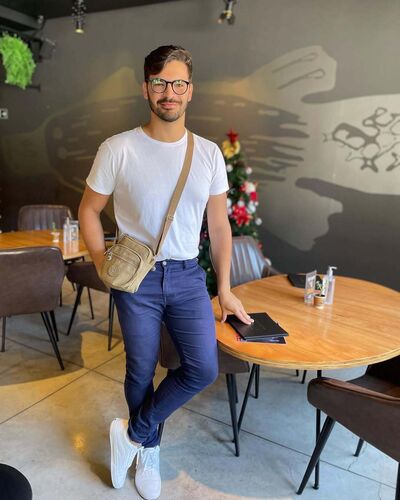  ,   Alexander, 44 ,     , c 