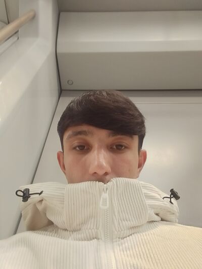  ,   Ali, 21 ,   ,   