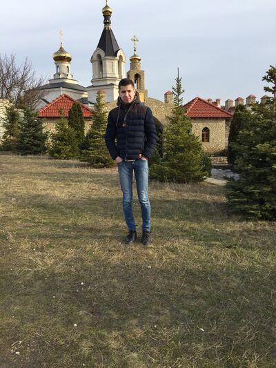  ,   Victor, 31 ,   