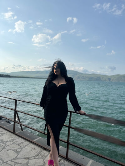  ,   Liza, 25 ,   ,   , c 