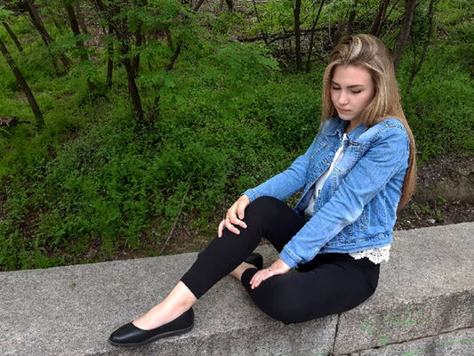  ,   Kristina, 25 ,     , c 