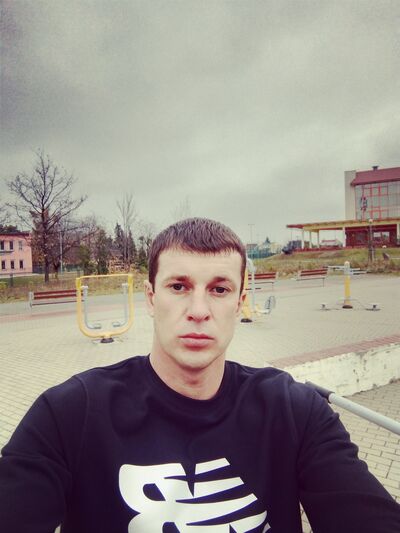  -,   Evhenii, 36 ,   ,   
