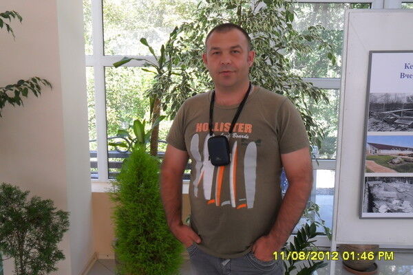  -,   Alexs, 49 ,   
