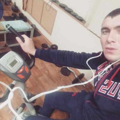  ,   Timur, 33 ,     
