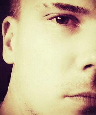  4338144  Archi88, 38 ,    